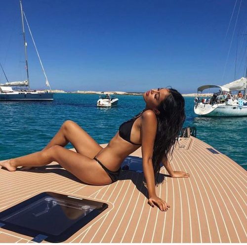 Kocasinan'dan VIP Escort Hizmetinizde: Asya