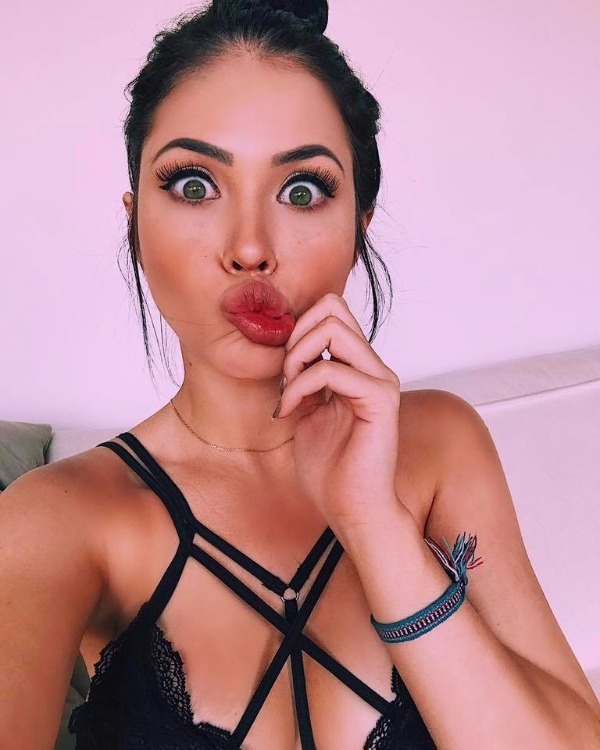 Kocasinan'ın Büyüleyici Escort Bayanı - Sizinle Tutkulu Anılar Oluşturma Zamanı